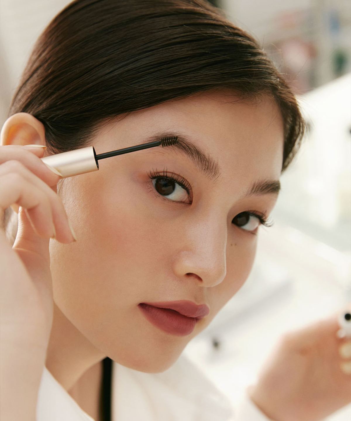 hince Signature Brow Shaper