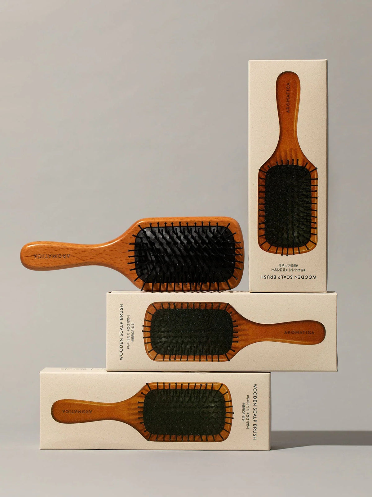 AROMATICA Wooden Scalp Brush M 1 pc