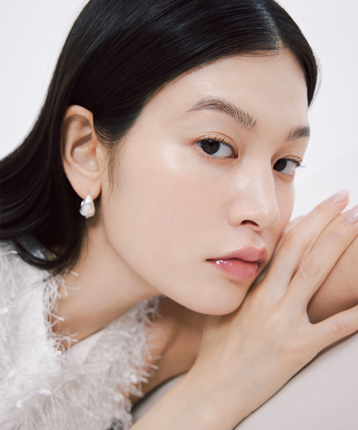 hince Nu Glow White Cushion