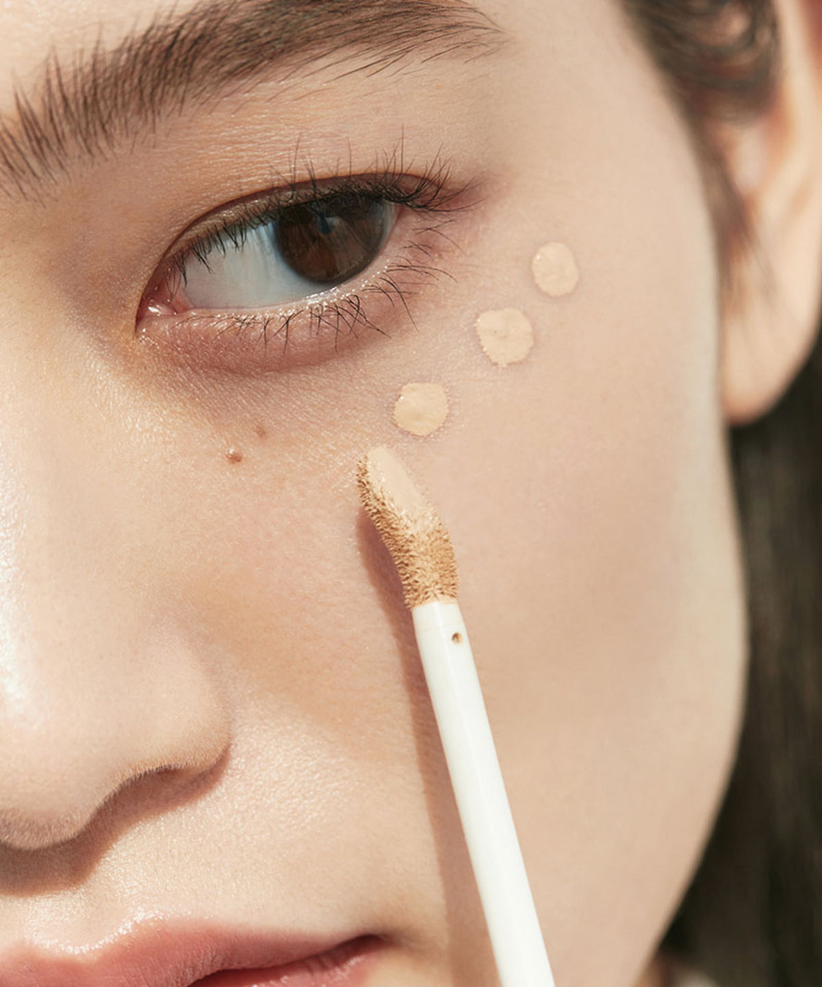 hince Second Skin Cover Concealer