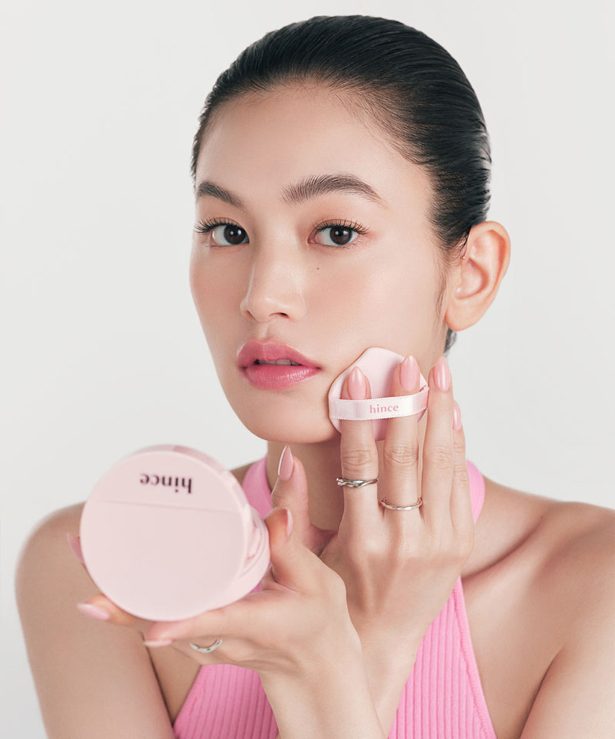 hince Cover Master Pink Cushion
